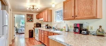 Downtown Cody Getaway - Near Buffalo Bill Center!