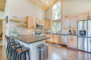 Interior - 24-0082 Fairplay Cabin: Hike, Fish, Ski! (Fairplay)