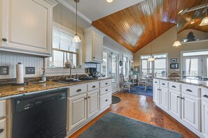 House (3 Bedrooms) | Interior - Riverfront Aurora Home w/ Deck & Private Pier! (Aurora)
