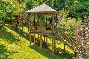 Interior - Appalachian Mtn Cabin Near New River State Park! (Piney Creek)