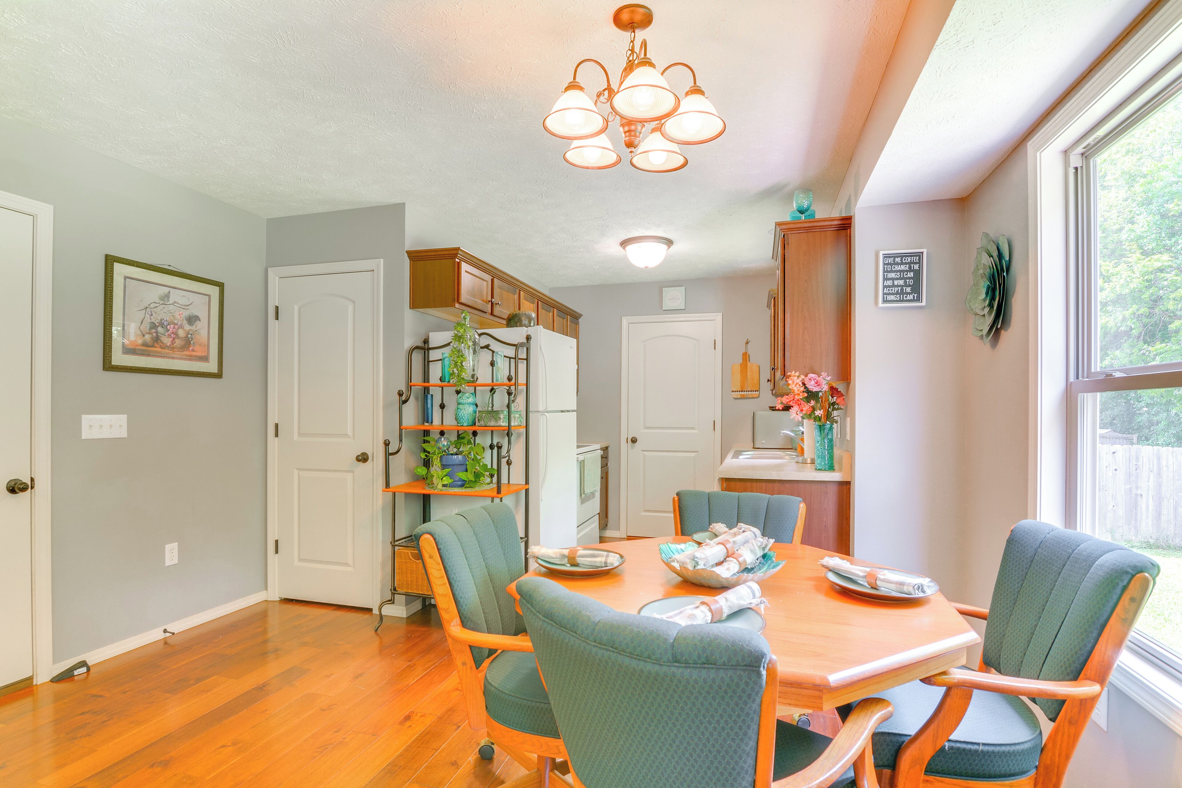 المنشأة من الداخل