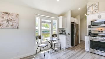 House (1 Bedroom) | Interior