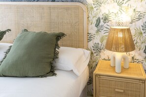 1 slaapkamer, een strijkplank/strijkijzer, gratis wifi, beddengoed