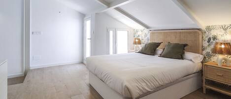 1 bedroom, iron/ironing board, free WiFi, bed sheets