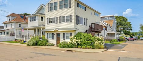 House (4 Bedrooms) | Bahagian luar