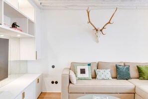 テレビ、書斎 / ワークスペース