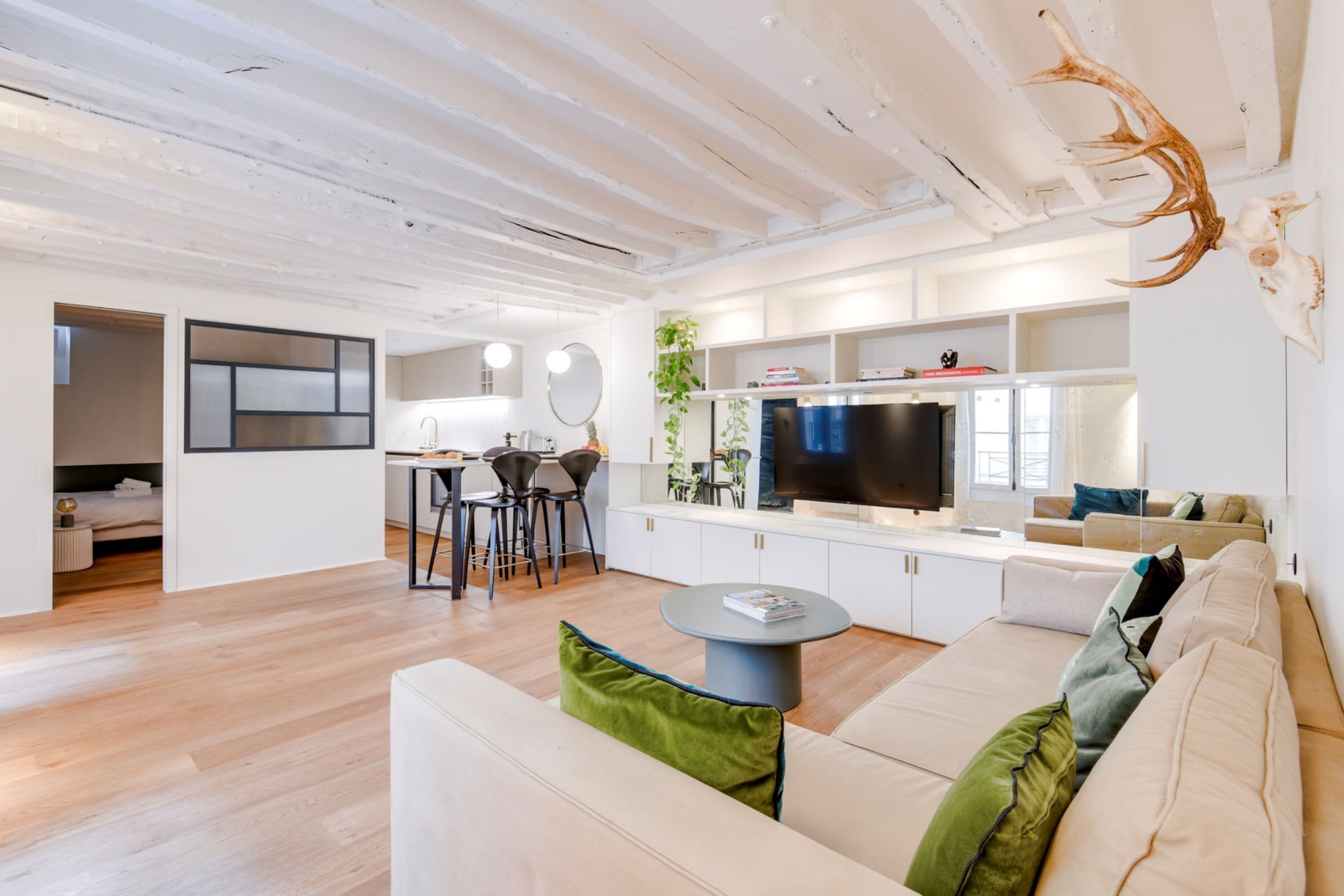 TV, offices