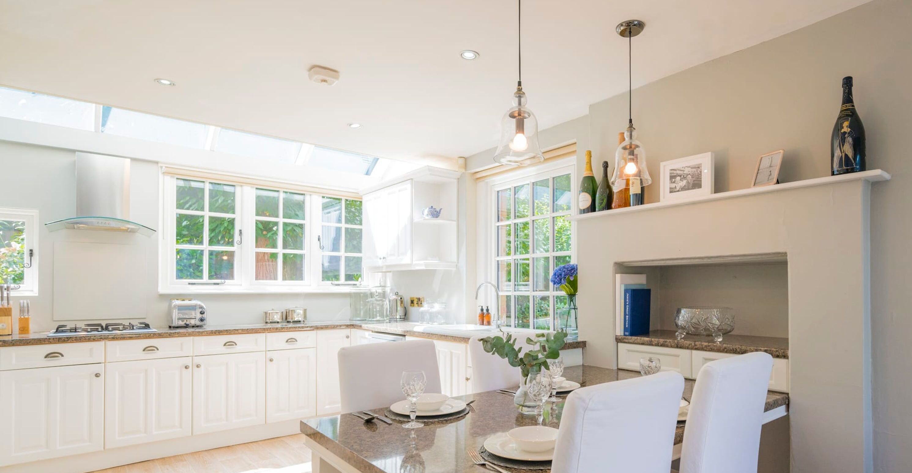 Ferienhaus | 4 Schlafzimmer, Schreibtisch, Bügeleisen/Bügelbrett, Internetzugang