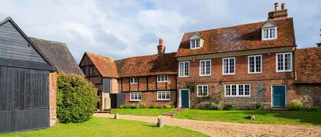 Casa | 6 camere, una scrivania, ferro/asse da stiro, Internet