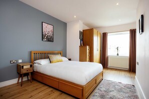 2 bedrooms, Internet