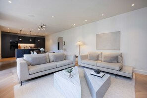 House | 4 bedrooms, Internet - Courtyard Oasis in London (London)