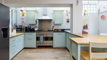 4 bedrooms, Internet