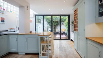 4 bedrooms, Internet