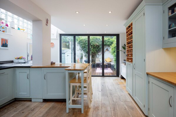 House | 4 bedrooms, Internet - Thames-side Retreat in London (London)