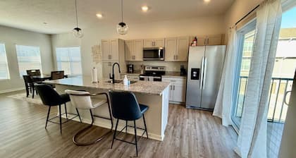 Family Oasis Close to Gretna Outlet Fun