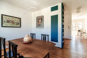 Huoneisto, parveke | Ruokasali
