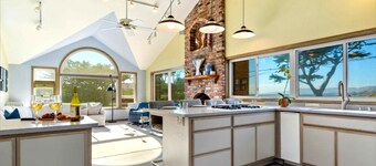 Ocean Oasis~"Your Fun-in-the-Sun Bodega Bay Playground!"Walk2Beach/WiFi/Sauna