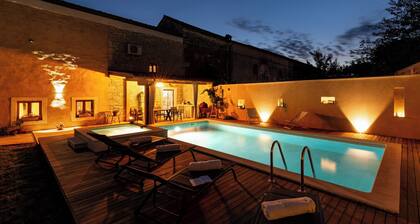 Foska Country Home With Pool