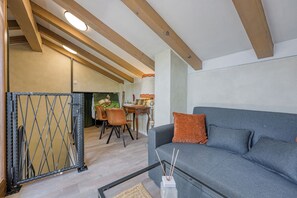 Honeymoon House, Multiple Bedrooms, 2 Bathrooms (Foska Country Home with Pool) | Living area - Foska Country Home With Pool (Svetvincenat)