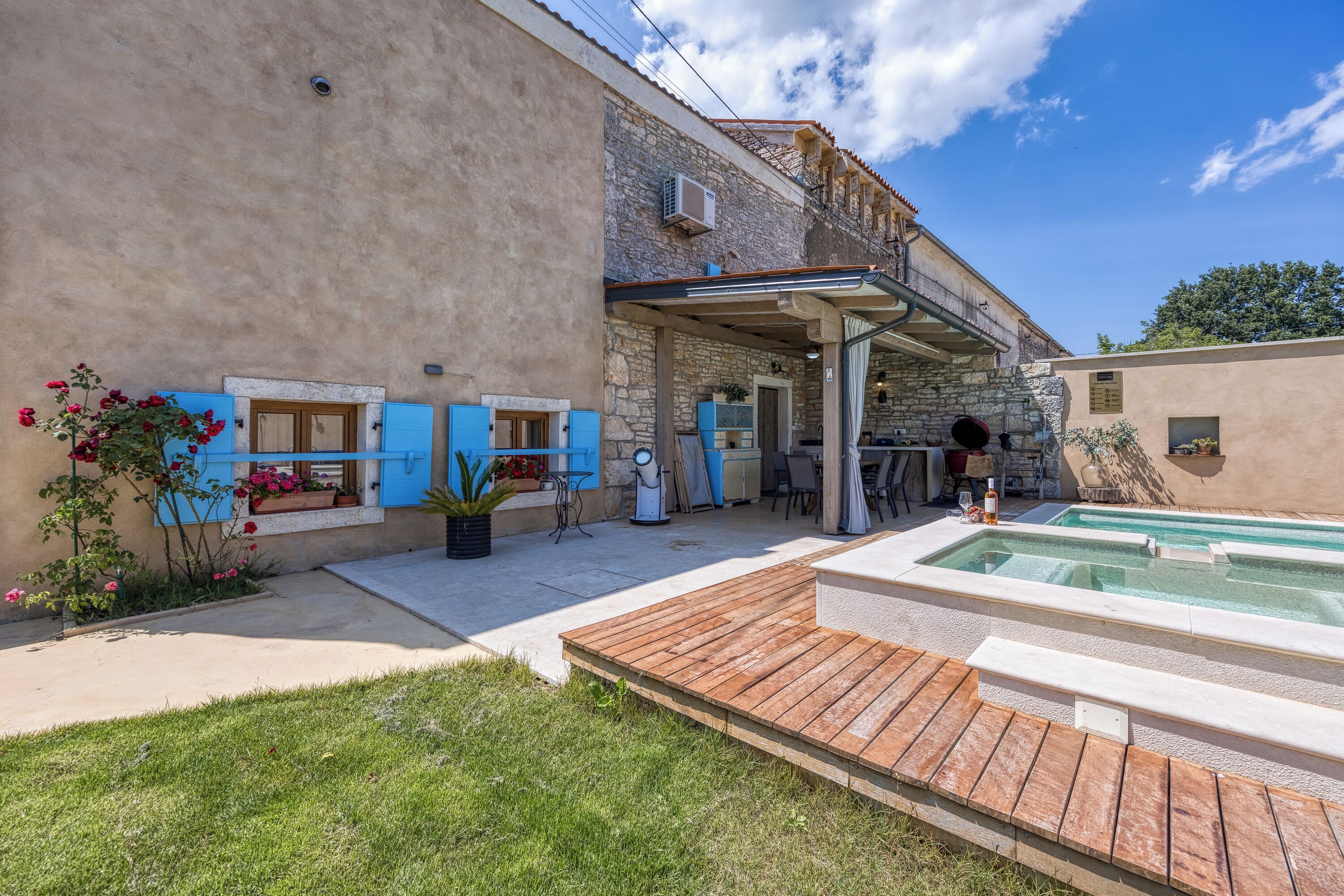 Honeymoon House, Multiple Bedrooms, 2 Bathrooms (Foska Country Home with Pool) | Terrace/patio