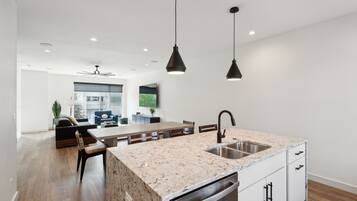 Townhome, 2 Bedrooms | Private kitchen | Fridge, oven, coffee/tea maker, electric kettle