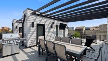 Townhome, 2 Bedrooms | Outdoor dining