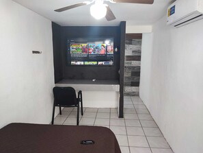 Classic Single Room