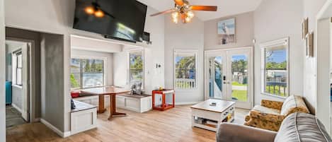 House, 2 Bedrooms | Living area | Smart TV