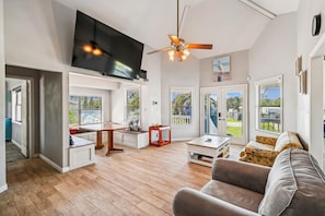 House, 2 Bedrooms | Living area | Smart TV - 2340 Grand Oaks Ln 2 Bedroom Home by RedAwning (Panama City Beach)