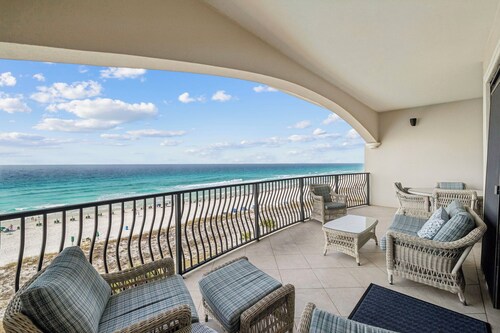 Book for Summer at this Gulf View, Top Floor Condo with Whirlpool Tub