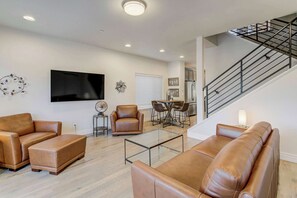 تلفزيون، مكتب