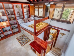 Apartment, Smoking | 3 bedrooms - Luxury Suite Fortuny (Granada)