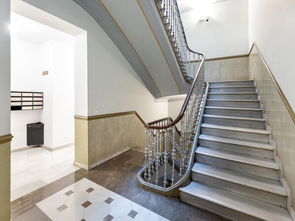 1 bedroom, soundproofing - Luxury Suite San Ant n (Granada)