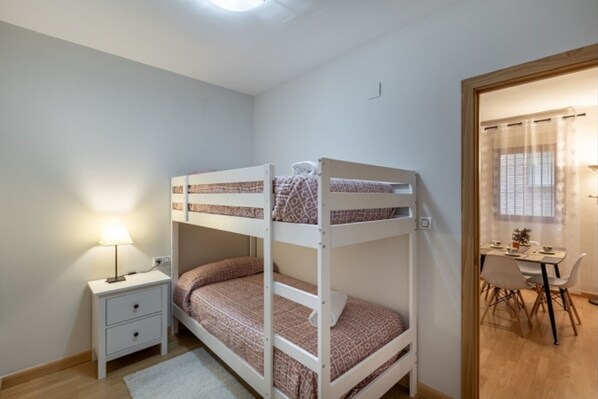 2 bedrooms