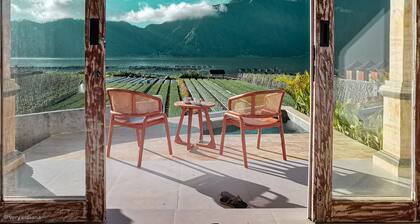 Charming cabin with 1 bedroom and AC, WiFi in pleasant Bali