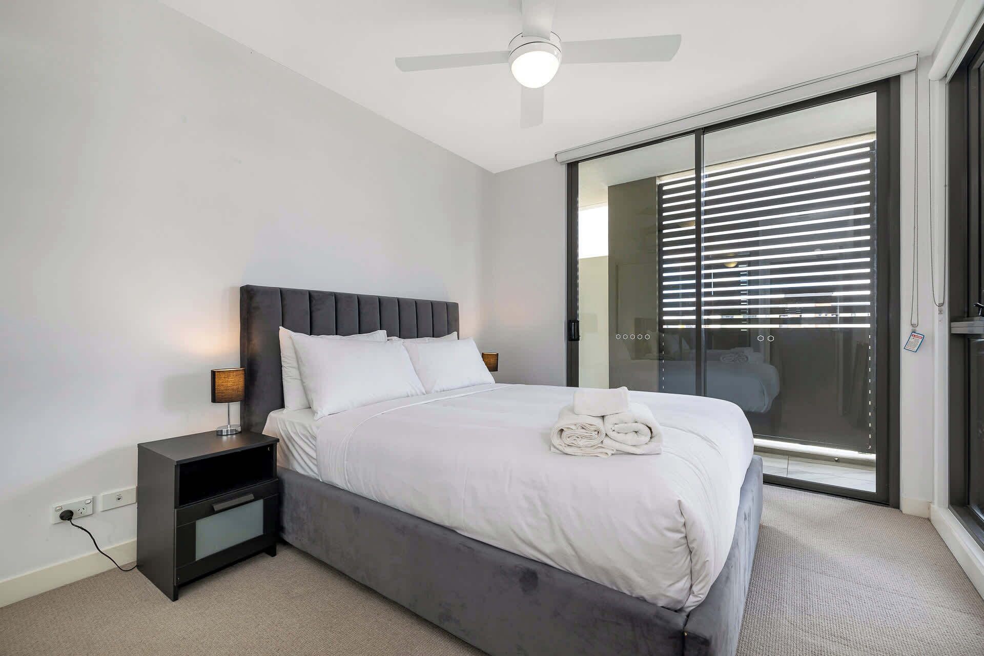 2 bedrooms, iron/ironing board, Internet