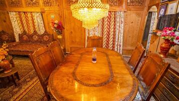 Khu vực dùng bữa sáng
