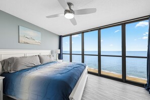 2 chambres, fer et planche à repasser, accès Internet, draps fournis