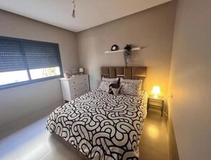 2 bedrooms, travel crib, WiFi, bed sheets