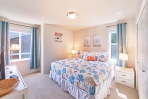 3 bedrooms, desk, travel crib, free WiFi