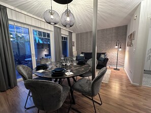 Dining - Luxx Downtown - Design apartment right in the city (Bad Zwischenahn)