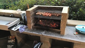 하우스 | 숙박 시설 구내