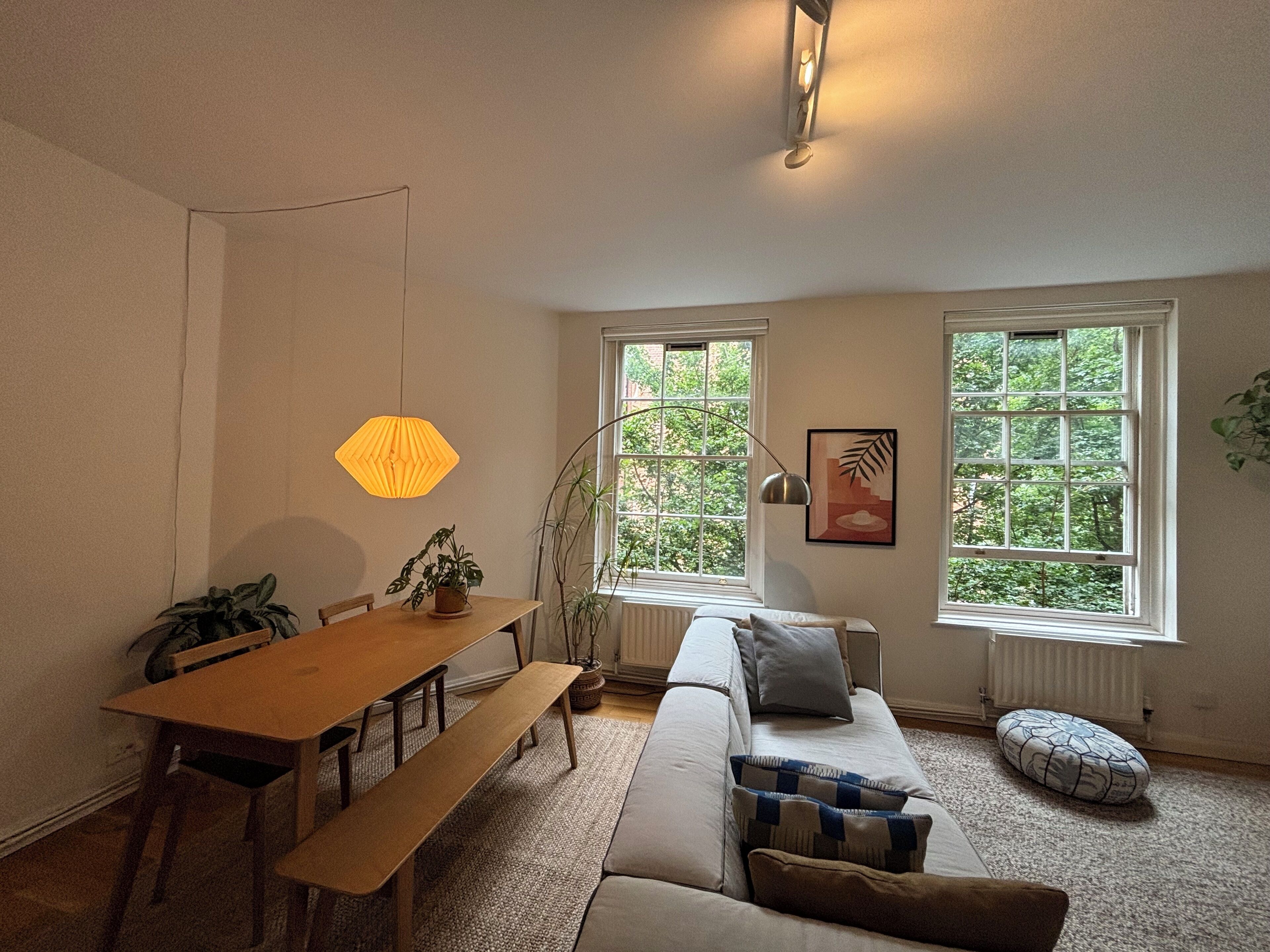 Fernseher, Stereoanlage, Arbeitsbereiche