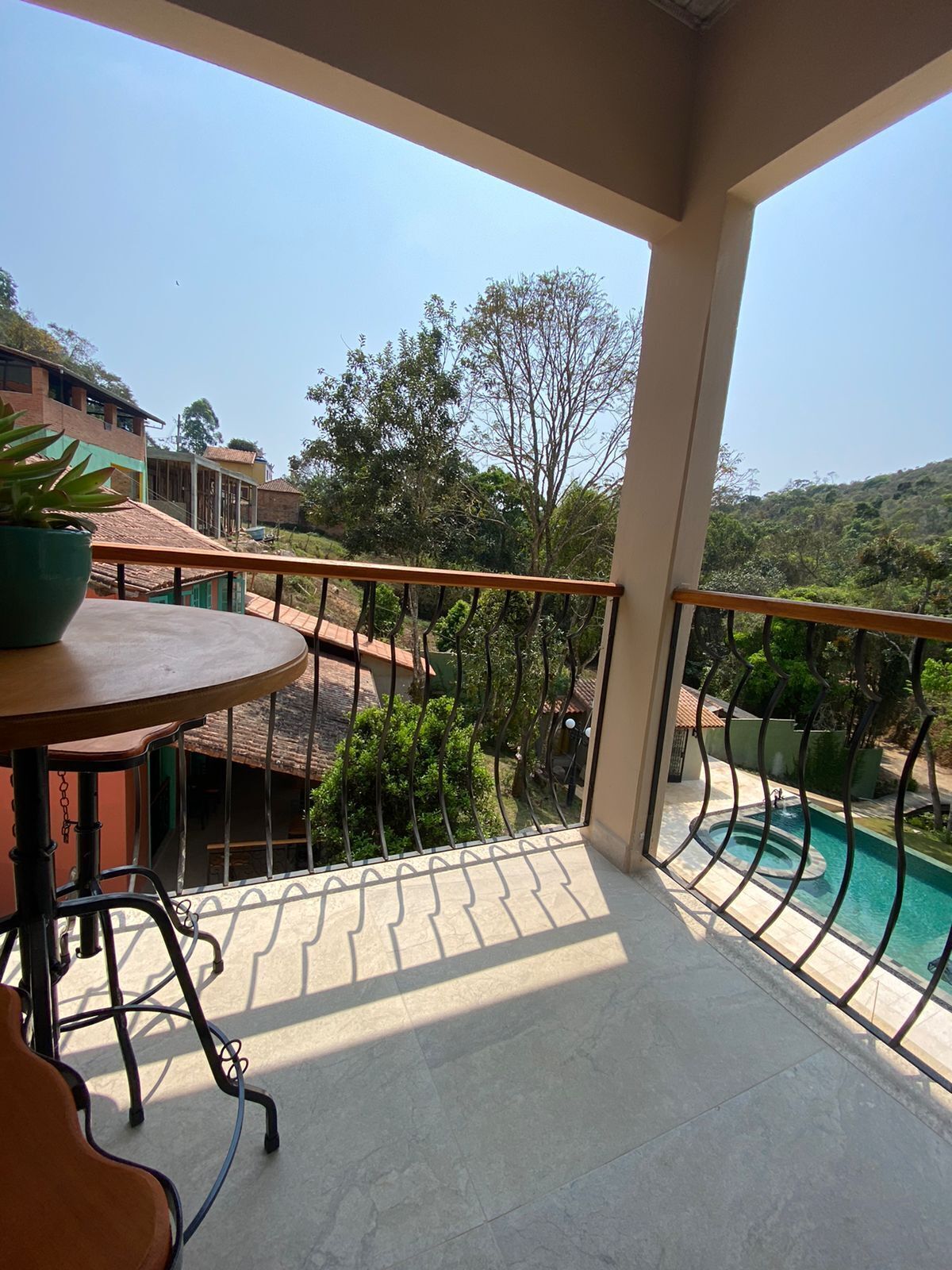 Quarto casal superluxo, vista para a piscina | Wi-Fi de cortesia