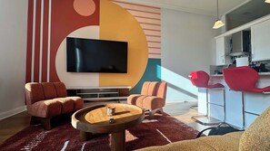 Televisión, oficina
