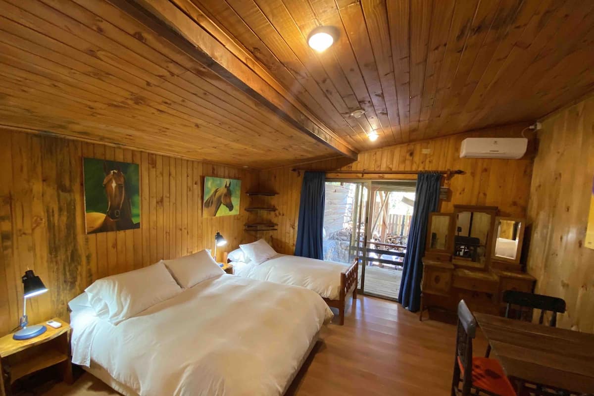 Standard Room, 1 Katil Ratu (Queen), Kitchenette, Courtyard View | 1 bilik tidur