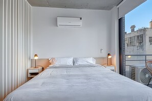 1 chambre, fer et planche à repasser, accès Internet, draps fournis
