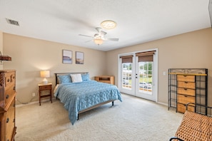 2 bedrooms, iron/ironing board, travel cot, WiFi