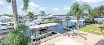Waterfront, Private Boat Dock, Paddle board, Near Springs