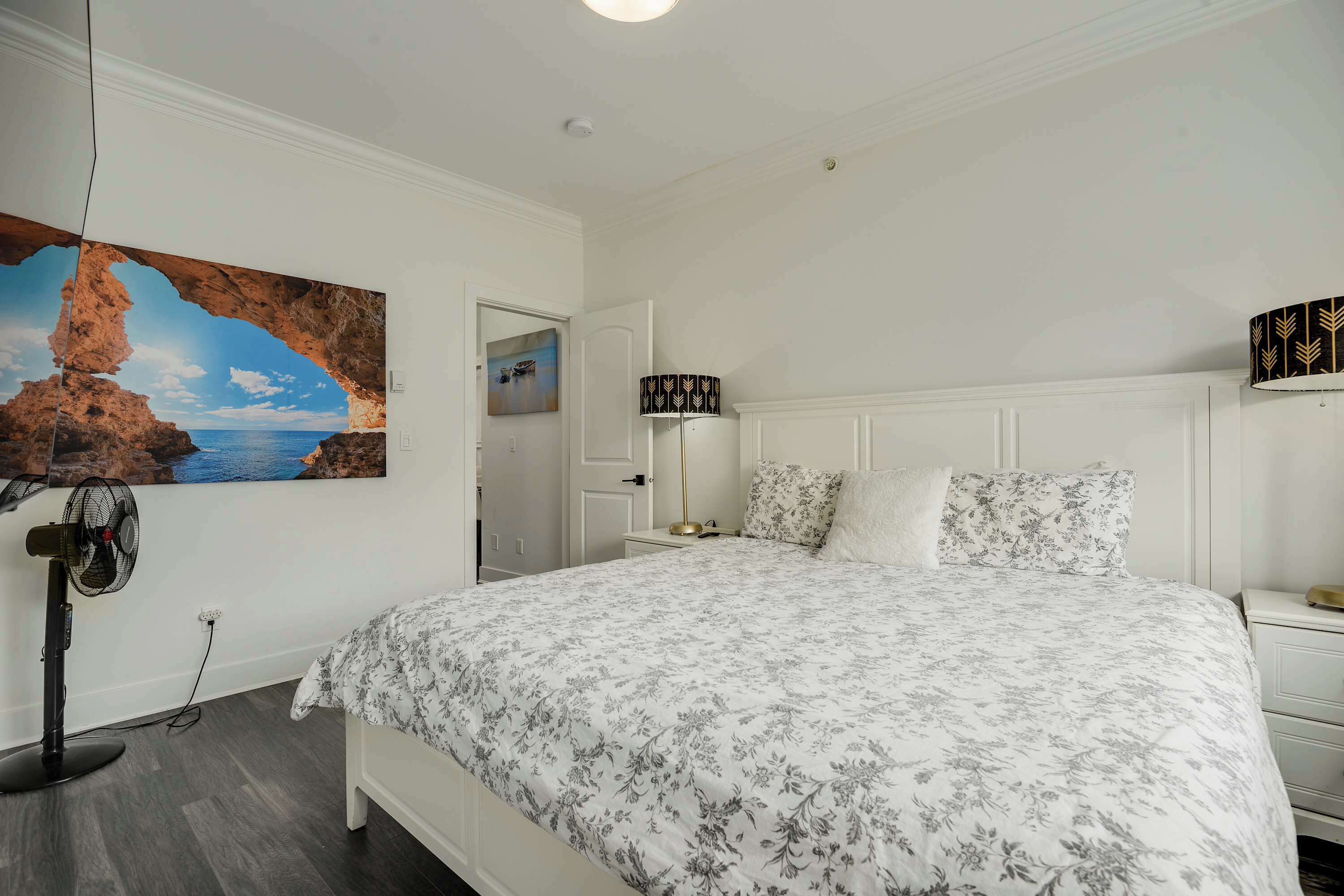 3 bedrooms, iron/ironing board, WiFi